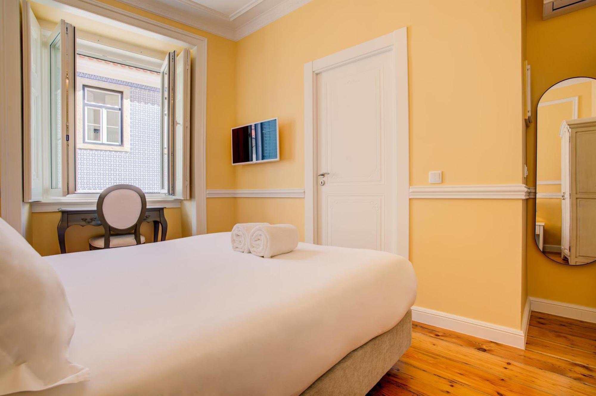 Solar Dos Poetas Guest house Lisbon