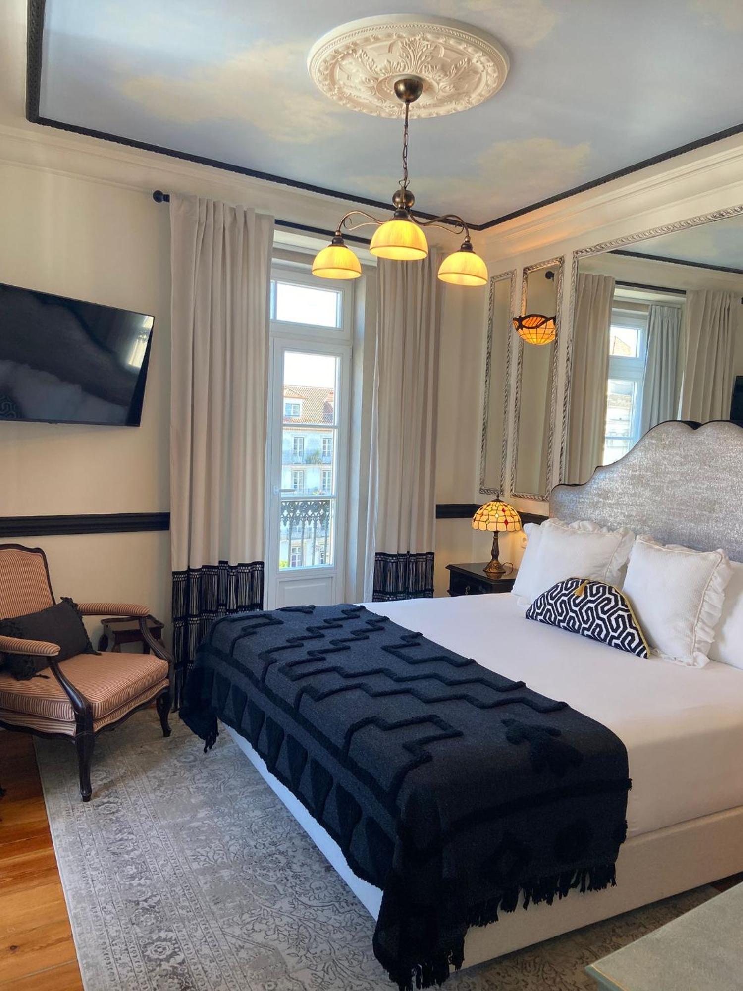 Solar Dos Poetas Guest house Lisbon