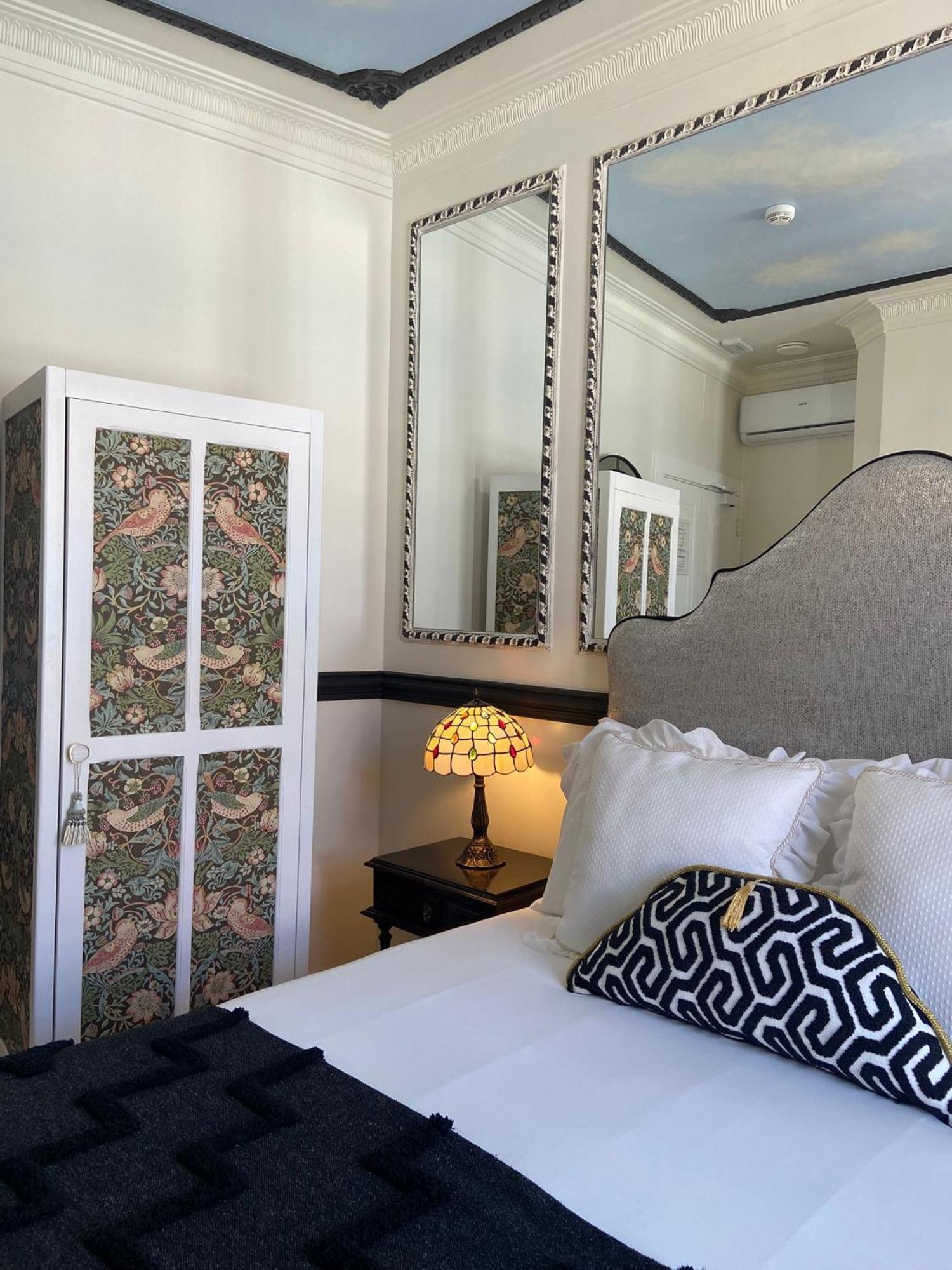Solar Dos Poetas Guest house